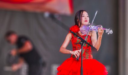 Música de violín y saxofón
